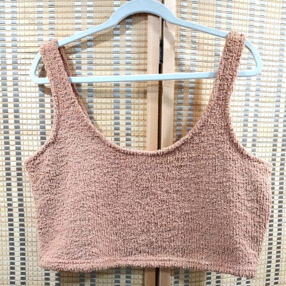 Eloquii Size 14/16 Fuzzy Tank - Picture 4 of 5
